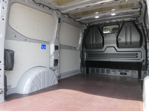 Ford Transit Custom 320 2.0 TDCI L1H1 Limited | 170pk Automaat | Adaptive Cruise | BLIS | Trekhaak | Camera | Stoelve... ActivLease financial lease