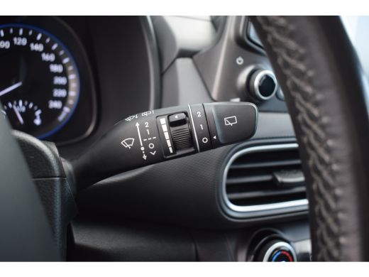 Hyundai Kona 1.0 T-GDI Comfort | Apple CarPlay | Camera | Cruise | Climate ActivLease financial lease