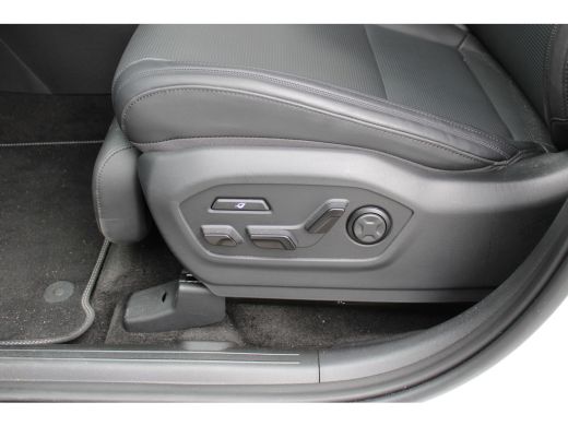 Hyundai Santa Fe 1.6 T-GDI PHEV Black Line 4WD 6p. | DEMO | Afneembare trekhaak | 360 camera | Elektrischbedienbar... ActivLease financial lease