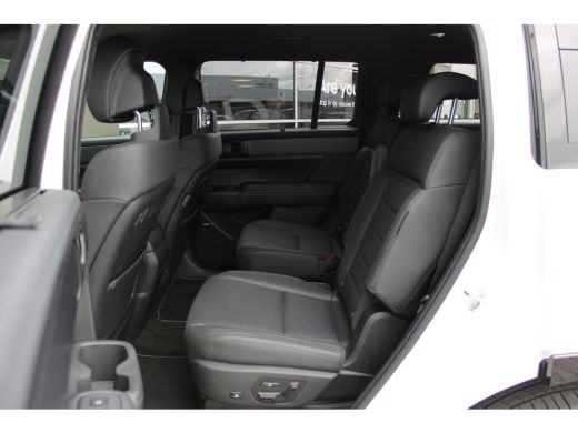 Hyundai Santa Fe 1.6 T-GDI PHEV Black Line 4WD 6p. | DEMO | Afneembare trekhaak | 360 camera | Elektrischbedienbar... ActivLease financial lease