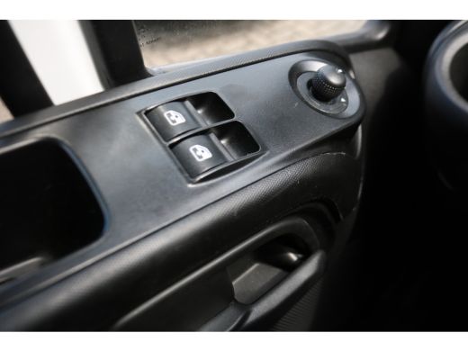 Iveco Daily 35S18 3.0 Meubelbak met Laadklep Airco ActivLease financial lease