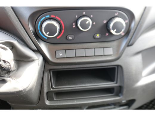 Iveco Daily 35S18 3.0 Meubelbak met Laadklep Airco ActivLease financial lease