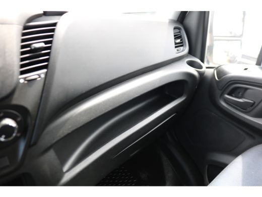 Iveco Daily 35S18 3.0 Meubelbak met Laadklep Airco ActivLease financial lease