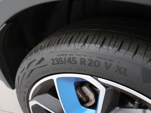 Lynk & Co 01 1.5 261 PK HYBRID AUT. + TREKHAAK | PREMIUM AUDIO | OPEN DAK | ADAPTIVE CRUISE | 20 INCH LMV ActivLease financial lease