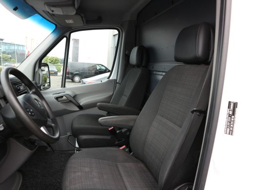 Mercedes-Benz Sprinter 211 2.2 CDI 325 AIRCO CRUISE CONTROL TREKHAAK ActivLease financial lease