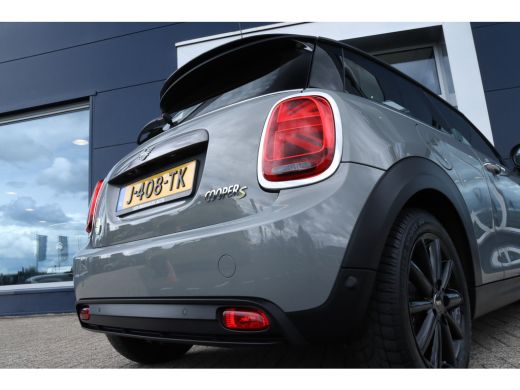 Mini Electric Yours 33 kWh | BTW Auto | Harman & Kardon | HUD | Pano | Stoelverwarming | Cruise Control | Camer... ActivLease financial lease