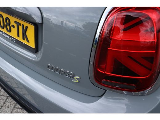 Mini Electric Yours 33 kWh | BTW Auto | Harman & Kardon | HUD | Pano | Stoelverwarming | Cruise Control | Camer... ActivLease financial lease