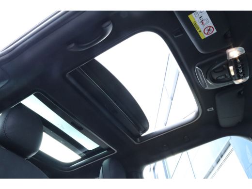 Mini Electric Yours 33 kWh | BTW Auto | Harman & Kardon | HUD | Pano | Stoelverwarming | Cruise Control | Camer... ActivLease financial lease