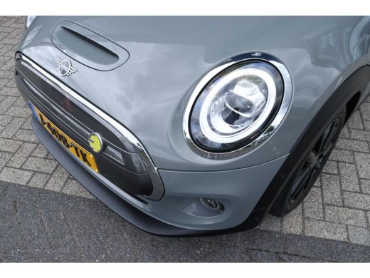 Mini Electric Yours 33 kWh | BTW Auto | Harman & Kardon | HUD | Pano | Stoelverwarming | Cruise Control | Camer... ActivLease financial lease