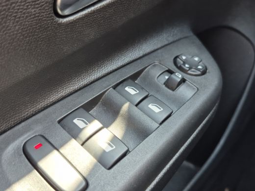 Opel Corsa 1.2 Level 3 LED | Carplay/Android auto | Cruise control | DAB | ActivLease financial lease