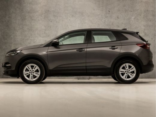 Opel Grandland X 1.2 Turbo Sport Automaat (APPLE CARPLAY, GROOT NAVI, LANE ASSIST, PARKEERSENSOREN, SPORTSTOELEN, ... ActivLease financial lease