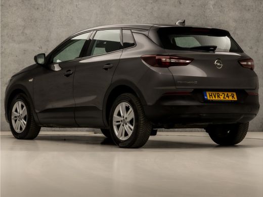 Opel Grandland X 1.2 Turbo Sport Automaat (APPLE CARPLAY, GROOT NAVI, LANE ASSIST, PARKEERSENSOREN, SPORTSTOELEN, ... ActivLease financial lease