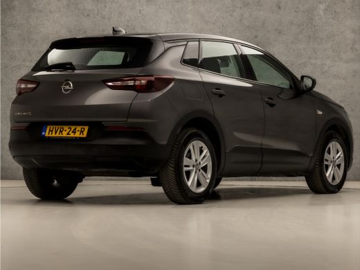 Opel Grandland X 1.2 Turbo Sport Automaat (APPLE CARPLAY, GROOT NAVI, LANE ASSIST, PARKEERSENSOREN, SPORTSTOELEN, ... ActivLease financial lease