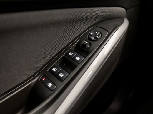 Opel Grandland X 1.2 Turbo Sport Automaat (APPLE CARPLAY, GROOT NAVI, PARKEERSENSOREN, SPORTSTOELEN, CRUISE, LANE ... ActivLease financial lease