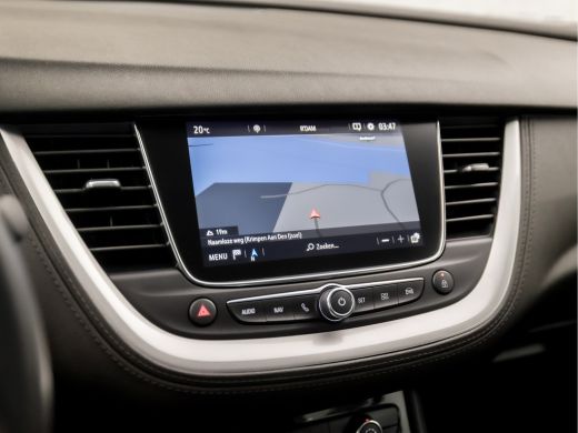 Opel Grandland X 1.2 Turbo Sport Automaat (APPLE CARPLAY, GROOT NAVI, PARKEERSENSOREN, SPORTSTOELEN, CRUISE, LANE ... ActivLease financial lease