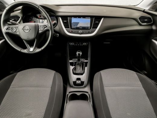Opel Grandland X 1.2 Turbo Sport Automaat (APPLE CARPLAY, GROOT NAVI, PARKEERSENSOREN, SPORTSTOELEN, CRUISE, LANE ... ActivLease financial lease
