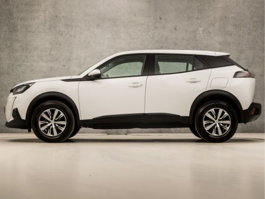 Peugeot 2008 1.2 PureTech Sport (APPLE CARPLAY, GROOT NAVI, CLIMATE, PARKEERSENSOREN, TREKHAAK, SPORTSTOELEN, ... ActivLease financial lease