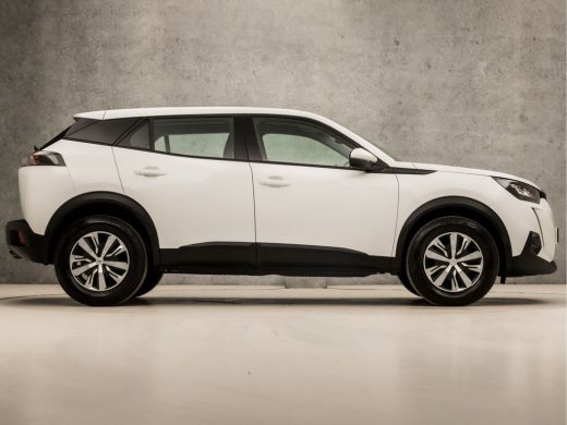 Peugeot 2008 1.2 PureTech Sport (APPLE CARPLAY, GROOT NAVI, CLIMATE, PARKEERSENSOREN, TREKHAAK, SPORTSTOELEN, ... ActivLease financial lease