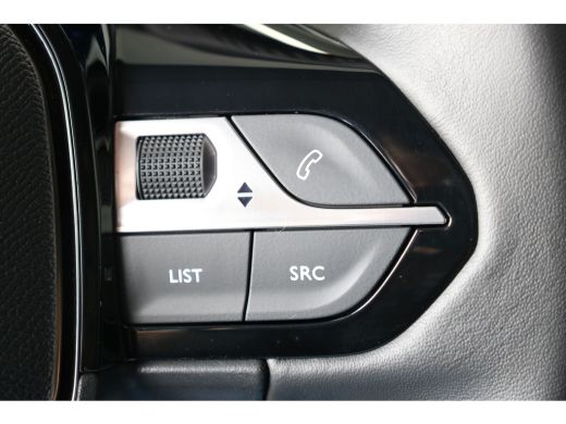Peugeot 208 1.2 PureTech 100PK Allure | Navi | Clima | Cruise | Camera | Parkeersensoren V+A | Apple Carplay/... ActivLease financial lease