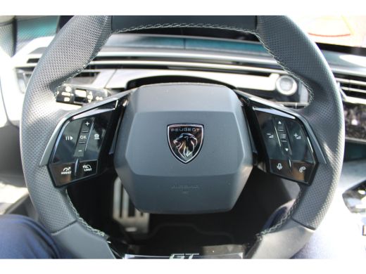 Peugeot 3008 1.2 Hybrid 136 GT Schuif/Kanteldak | Adaptive Cruise Control | Drive Assist 2.0 | 360 Graden Camera ActivLease financial lease