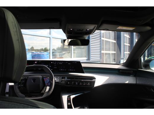 Peugeot 3008 1.2 Hybrid 136 GT Schuif/Kanteldak | Adaptive Cruise Control | Drive Assist 2.0 | 360 Graden Camera ActivLease financial lease