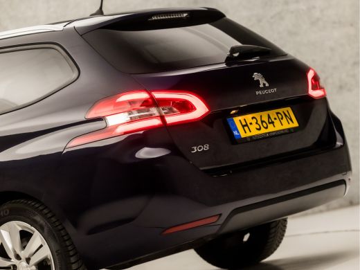 Peugeot 308 SW 1.2 PureTech Sport (PANORAMADAK, APPLE CARPLAY, GROOT NAVI, GETINT GLAS, SPORTSTOELEN, PARKEER... ActivLease financial lease