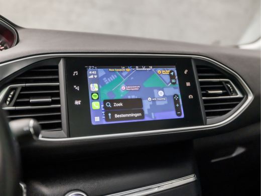 Peugeot 308 SW 1.2 PureTech Sport (PANORAMADAK, APPLE CARPLAY, GROOT NAVI, GETINT GLAS, SPORTSTOELEN, PARKEER... ActivLease financial lease