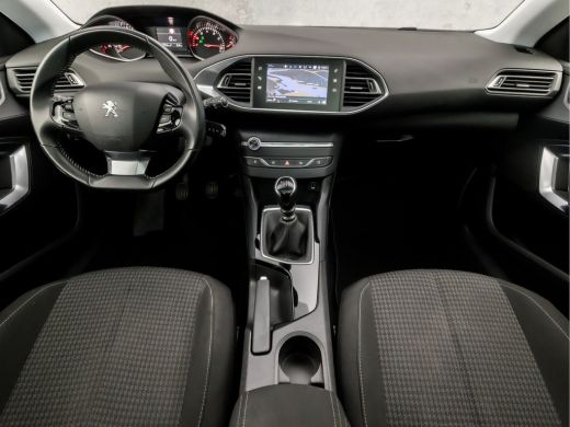 Peugeot 308 SW 1.2 PureTech Sport (PANORAMADAK, APPLE CARPLAY, GROOT NAVI, GETINT GLAS, SPORTSTOELEN, PARKEER... ActivLease financial lease