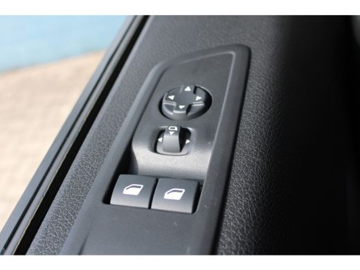 Peugeot Expert L3 120 PK FACELIFT | 5,9% RENTE FINANCIERING | NAVIGATIE | CAMERA | APPLE CARPLAY/ANDROID AUTO ActivLease financial lease