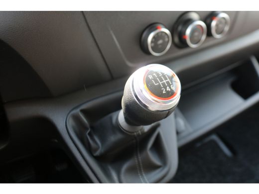 Renault Master 2.3 dCi 145pk Bakwagen met Laadklep ActivLease financial lease