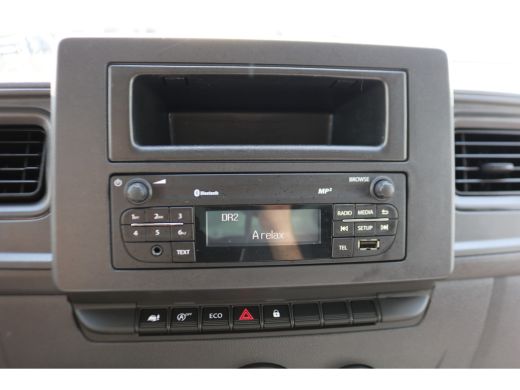 Renault Master 2.3 dCi 145pk Bakwagen met Laadklep ActivLease financial lease