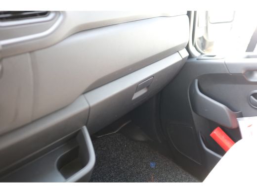 Renault Master 2.3 dCi 145pk Bakwagen met Laadklep ActivLease financial lease