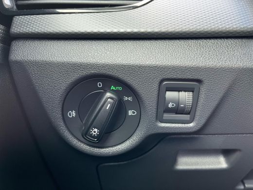 Skoda Kamiq 1.0 TSI Ambition | Apple Carplay | Airco | LM 16" | Cruise Control | ActivLease financial lease