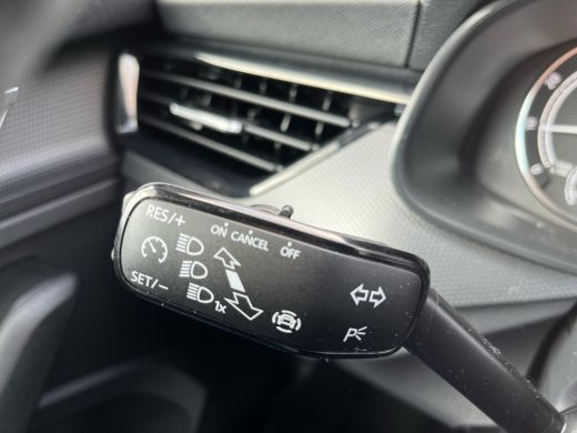 Skoda Kamiq 1.0 TSI Ambition | Apple Carplay | Airco | LM 16" | Cruise Control | ActivLease financial lease