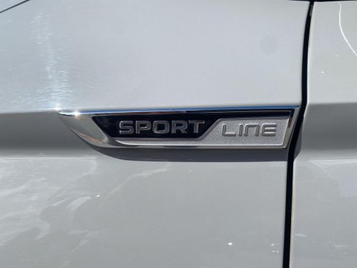 Skoda Karoq 1.5 TSI ACT Sportline Business | 150 PK | Canton Sound | A-Camera | Trekhaak | ACC | ActivLease financial lease
