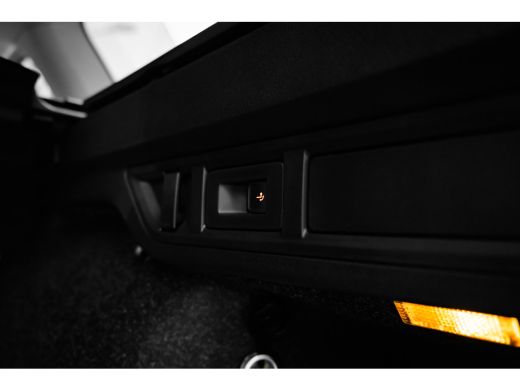 Skoda Octavia Combi Business Edition | Achteruitrijcamera | Chromen grille | Cruise control met speedlimiter ActivLease financial lease