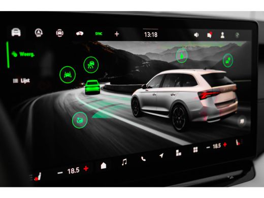 Skoda Octavia Combi Business Edition | Achteruitrijcamera | Chromen grille | Cruise control met speedlimiter ActivLease financial lease