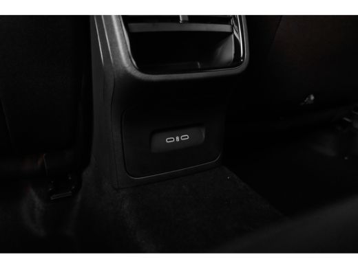 Skoda Octavia Combi Business Edition | Achteruitrijcamera | Chromen grille | Cruise control met speedlimiter ActivLease financial lease