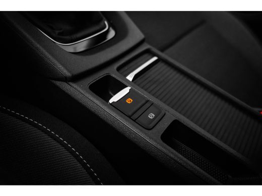 Skoda Octavia Combi Business Edition | Achteruitrijcamera | Chromen grille | Cruise control met speedlimiter ActivLease financial lease