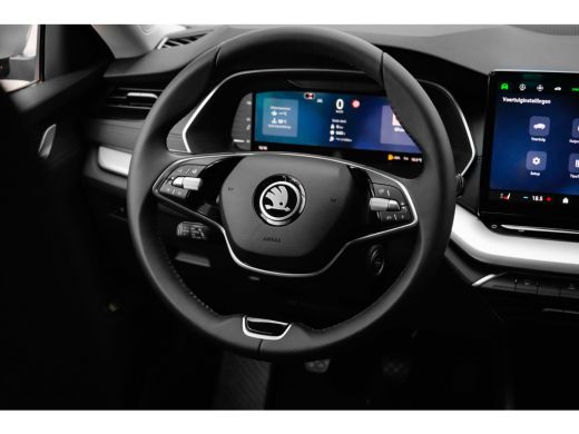 Skoda Octavia Combi Business Edition | Achteruitrijcamera | Chromen grille | Cruise control met speedlimiter ActivLease financial lease