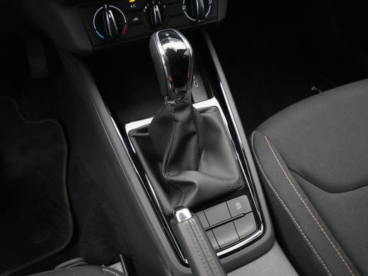 Skoda Scala 1.0 TSI 110pk DSG Ambition Navigatie Pdc Led Virtual cockpit 302 ActivLease financial lease