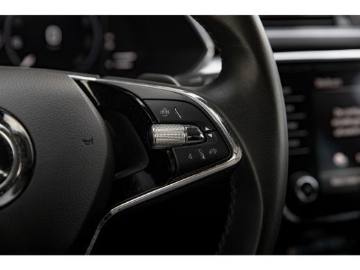 Skoda Superb Combi 1.4 TSI iV Business Edition Plus | 218 pk | Adapt. Cruise | Trekhaak | Camera | Stoel- Stuu... ActivLease financial lease