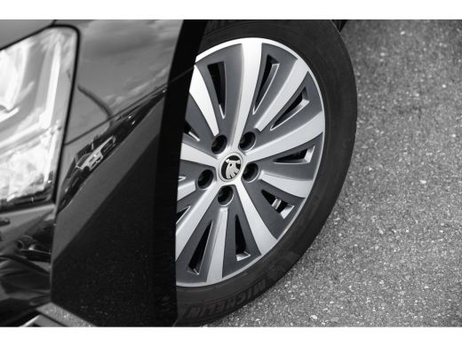 Skoda Superb Combi 1.4 TSI iV Business Edition Plus | 218 pk | Adapt. Cruise | Trekhaak | Camera | Stoel- Stuu... ActivLease financial lease