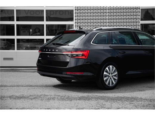 Skoda Superb Combi 1.4 TSI iV Business Edition Plus | Panoramadak | Camera | Adapt. Cruise ActivLease financial lease