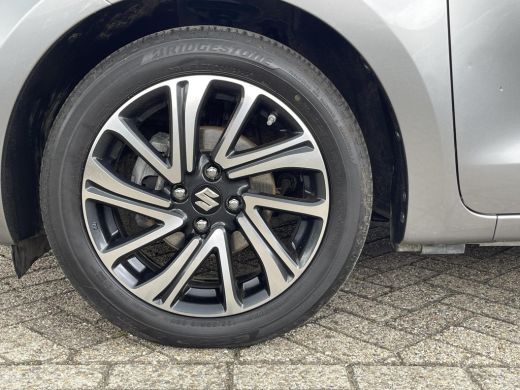 Suzuki Swift 1.2 Style Smart Hybrid Climate Control | Navigatiesysteem | Verwarmbare buitenspiegels | Adaptiev... ActivLease financial lease