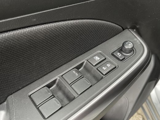 Suzuki Swift 1.2 Style Smart Hybrid Climate Control | Navigatiesysteem | Verwarmbare buitenspiegels | Adaptiev... ActivLease financial lease