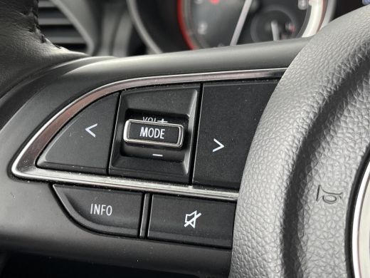 Suzuki Swift 1.2 Style Smart Hybrid Climate Control | Navigatiesysteem | Verwarmbare buitenspiegels | Adaptiev... ActivLease financial lease