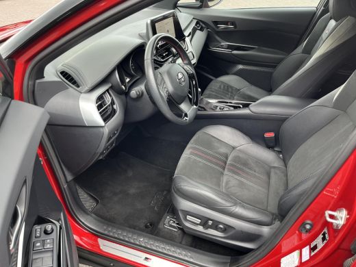 Toyota C-HR 2.0 Hybrid GR-Sport | Navigatie | Apple CarPlay/Android auto | Achteruitrijcamera | Stoelverwarmi... ActivLease financial lease