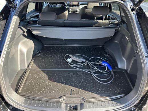 Toyota RAV4 2.5 Plug-in Hybrid AWD Style (Navigatie - Parkeersensoren) ActivLease financial lease