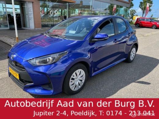 Toyota Yaris 1.5 Hybrid Automaat Trendline 5 deurs , Navigatie , Camera , Climate controle , Cruise Controle ,... Toyota Yaris 1.5 Hybrid Automaat Trendline 5 deurs , Navigatie , Camera , Climate controle , Cruise Controle ,...